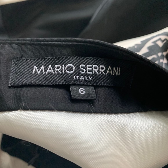 Gorgeous pencil satin/silk skirt with lacey print - Picture 4 of 7